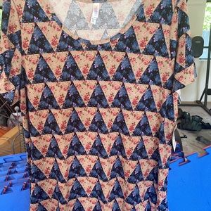 Lularoe Classic T in 3XL. NWT